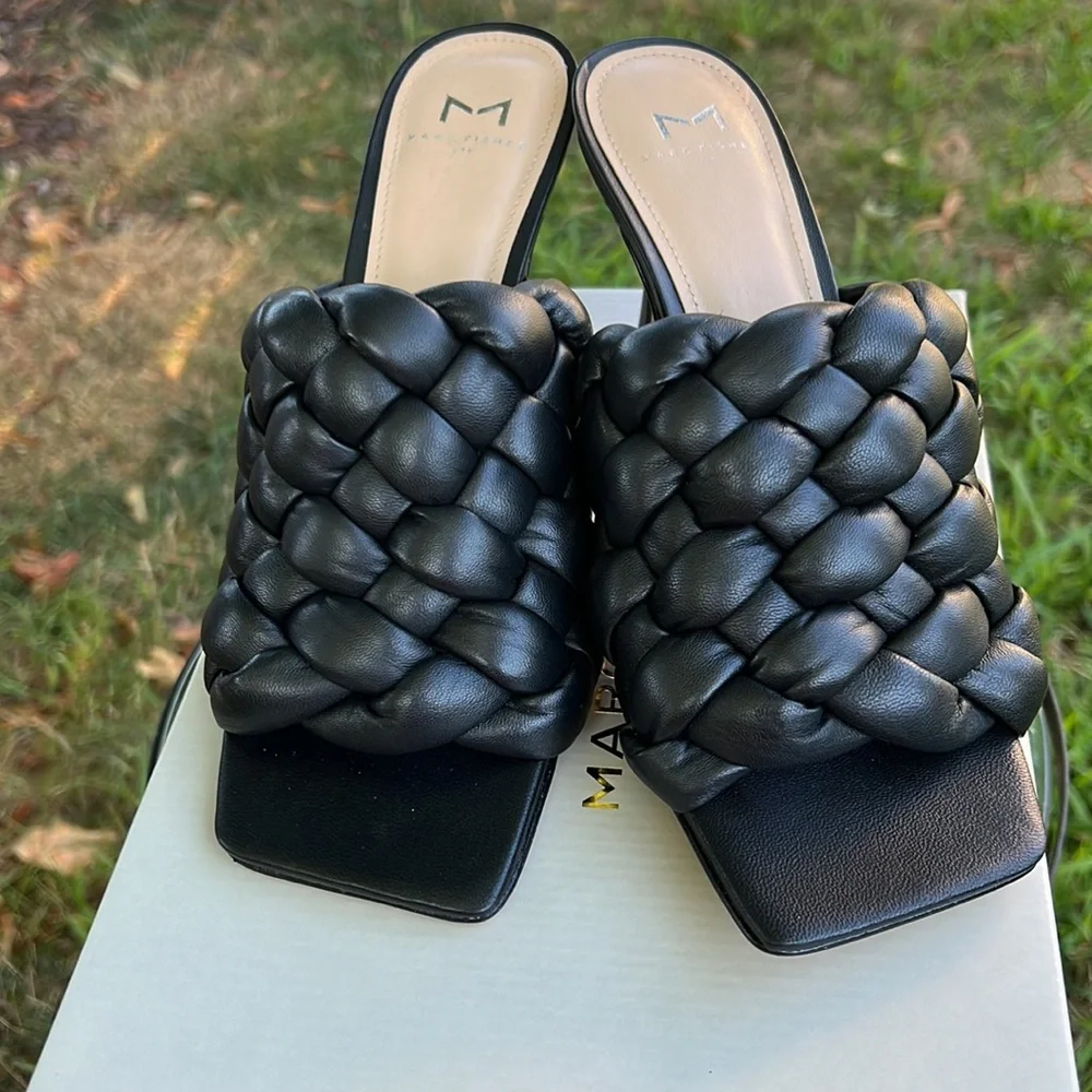 MARC FISHER DAKINA SQUARE TOE SLIDE new with box